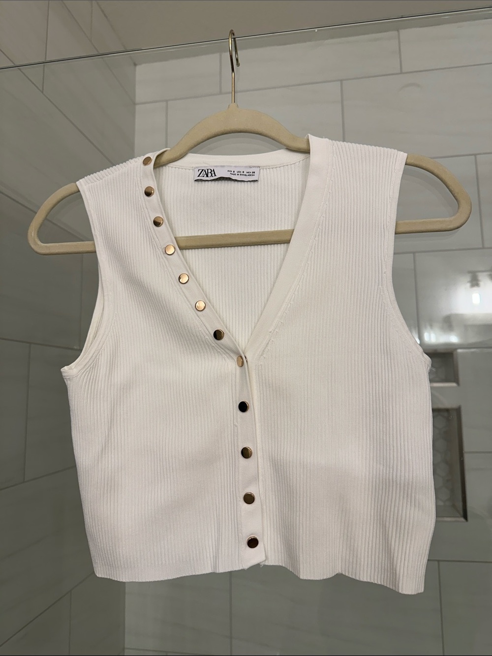 Zara Cream Ribbed V-Neck Snap Tank